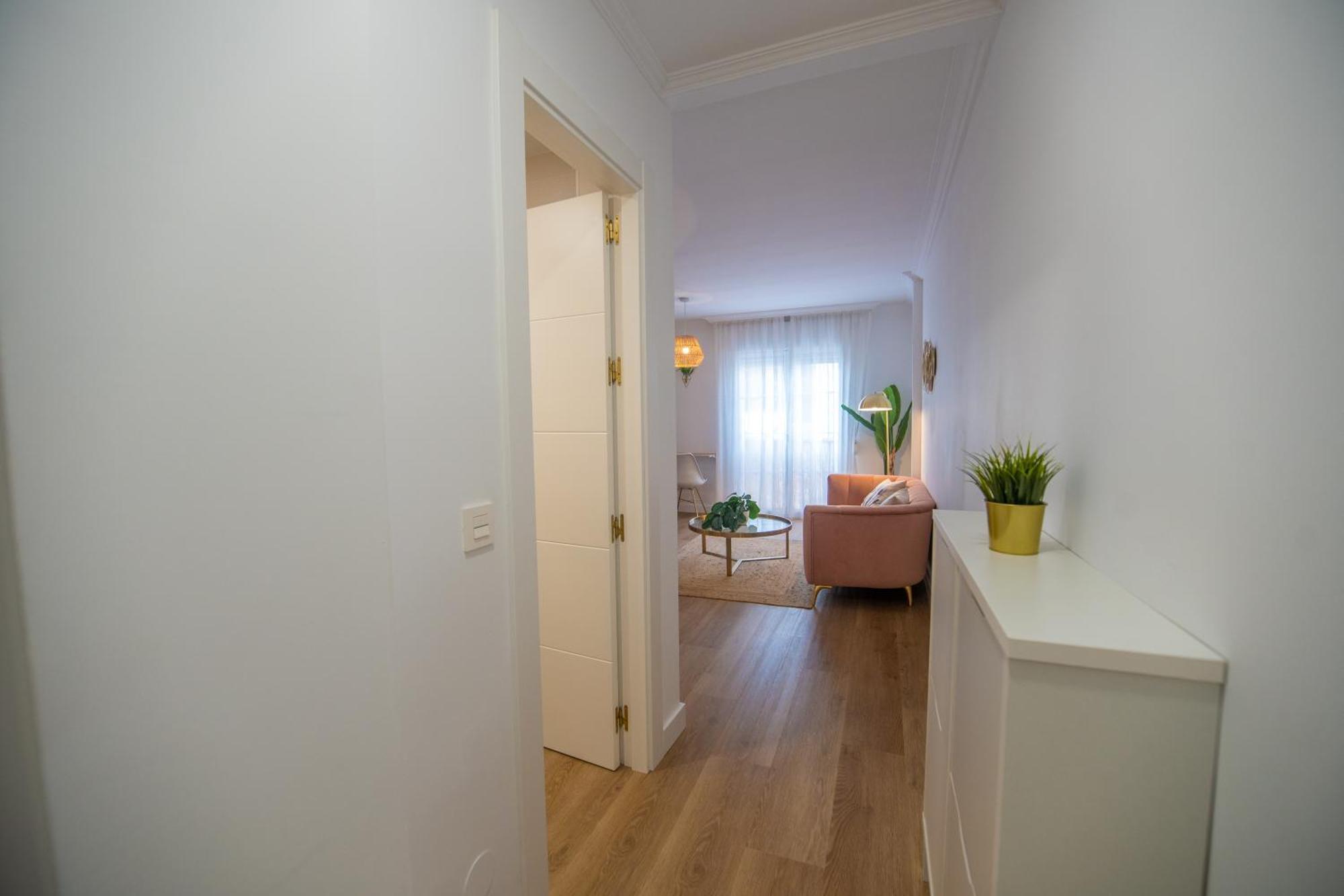 Prensa & Nice Courtyard By Ele Apartments Malaga Bagian luar foto